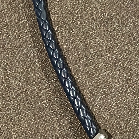 Venezia navy blue necklace with faux crystals and silver trim corded 16-18”💕 - Picture 6 of 6